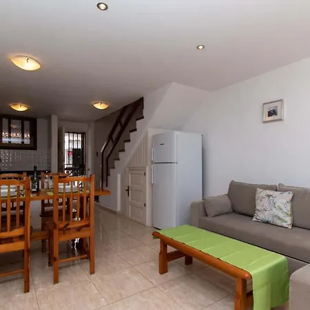 Parque Santiago Ii 271 - Two Bed With Pool View And Wifi Internet * Playa de las Americas (Tenerife)